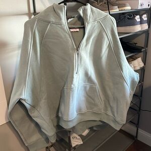 Never worn Pink Lily cropped sweatshirt with hoodie